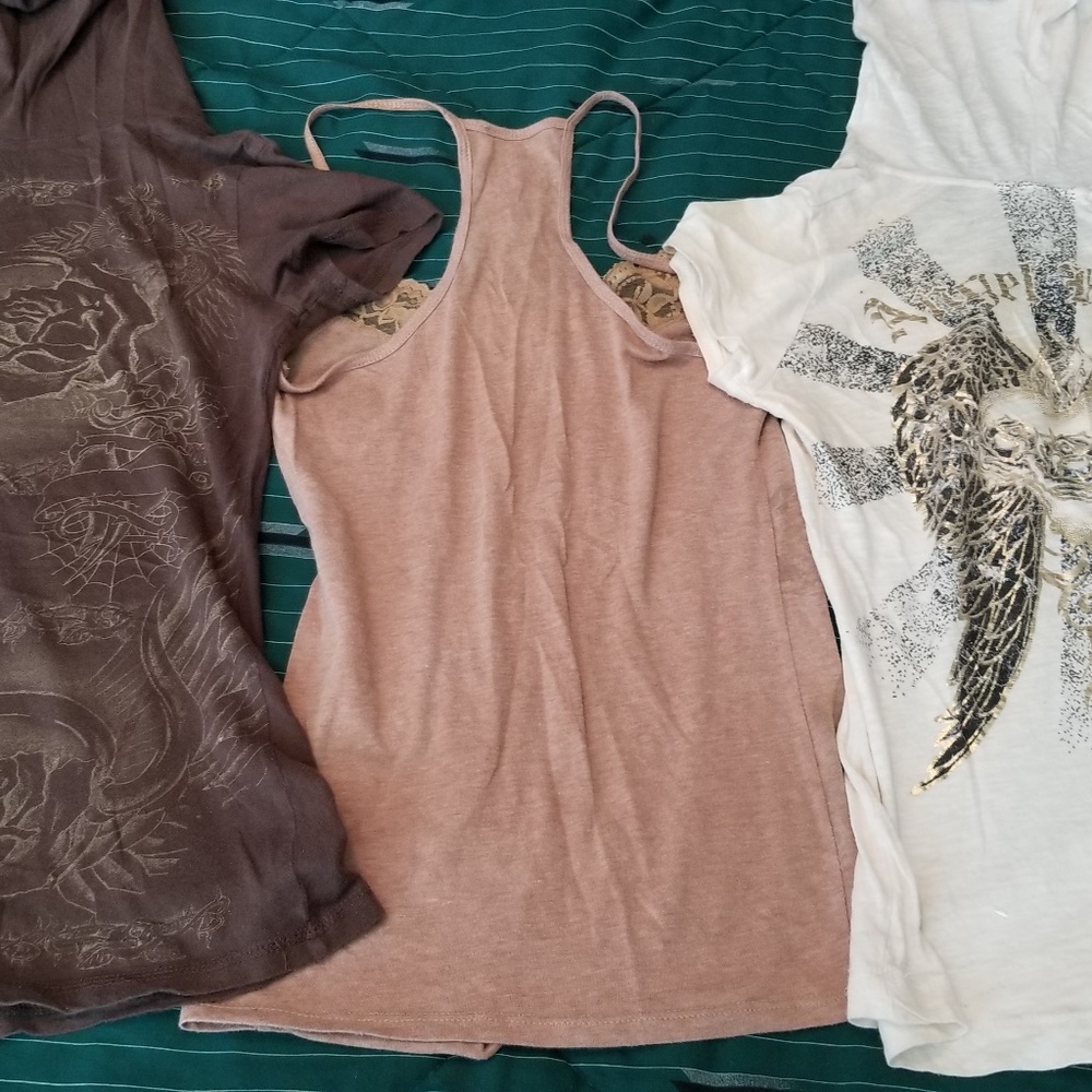 THREE Shirts - Picture 2 of 6